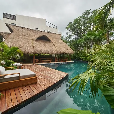 Dhalia - Private Roof With Pool & Beach Club Access